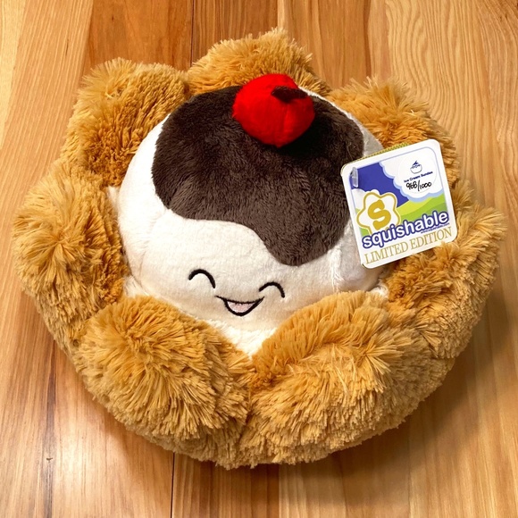 Squishables 7" Mini Ice Cream Sundae - NWT RETIRED! LIMITED EDITION! - Picture 1 of 7